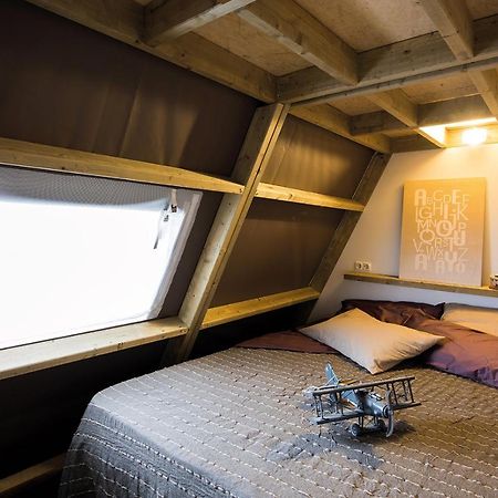 Mobile Homes Camping Santa Marina, Lanterna Tar-Vabriga Exterior photo The bedroom